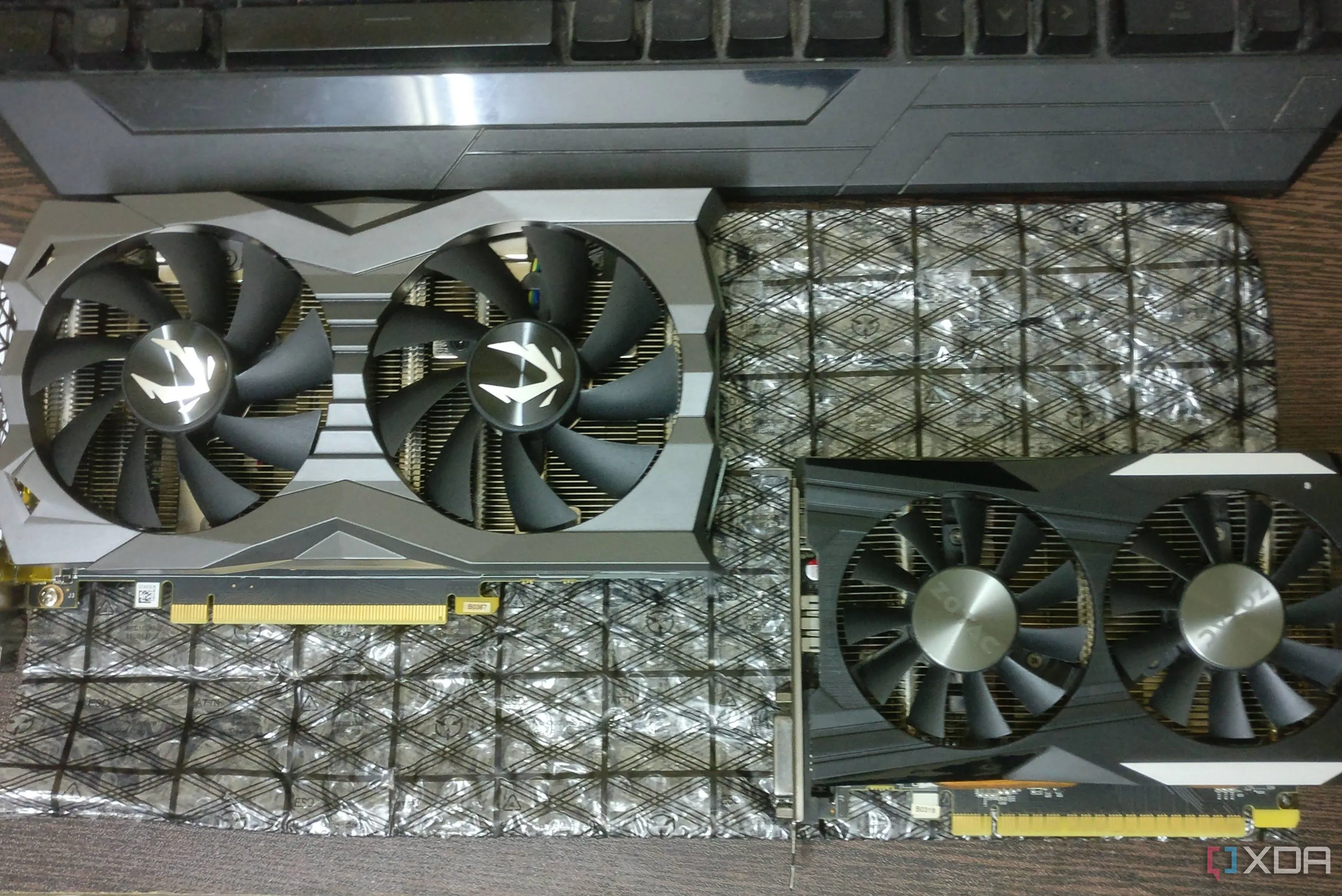 Một số card đồ họa minh họa xu hướng GPU low-profile đang hiếm dần