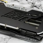 Tản nhiệt (heatsink) của card đồ họa Zotac Gaming GeForce RTX 4070 Super Trinity Black Edition, minh họa cấu trúc cần tháo khi thay keo.