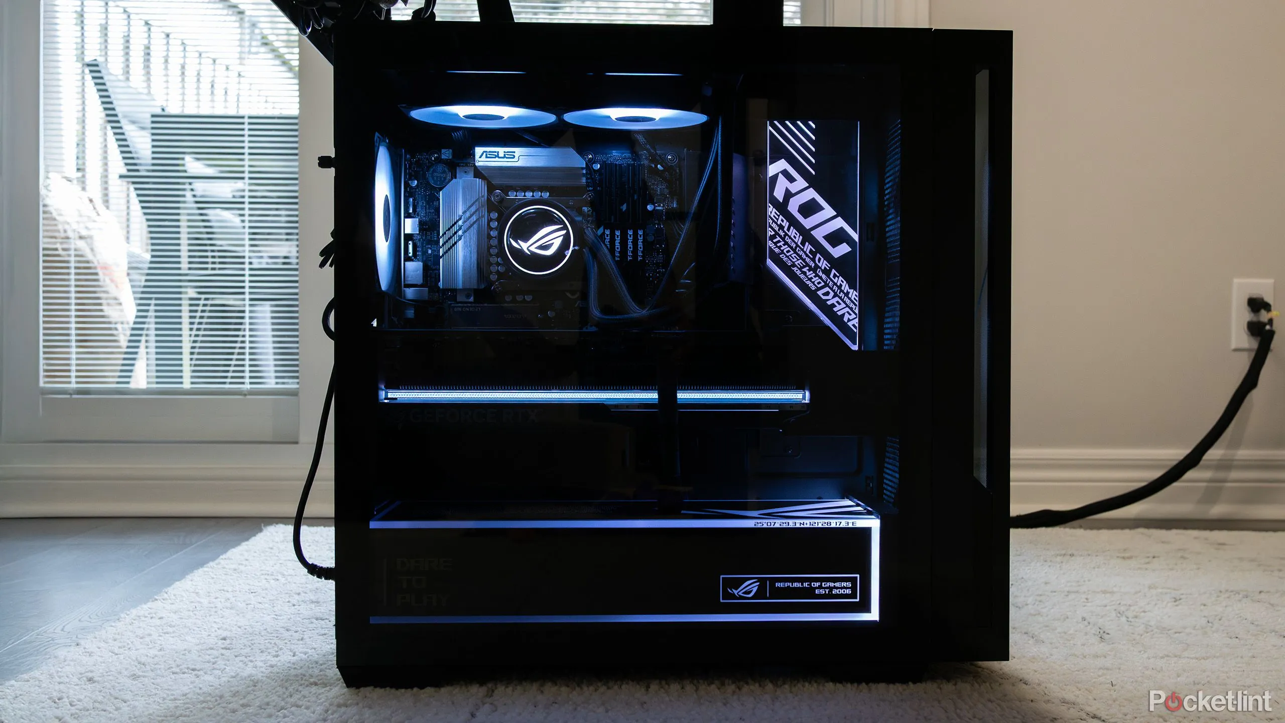 Thùng máy tính chơi game ROG G700