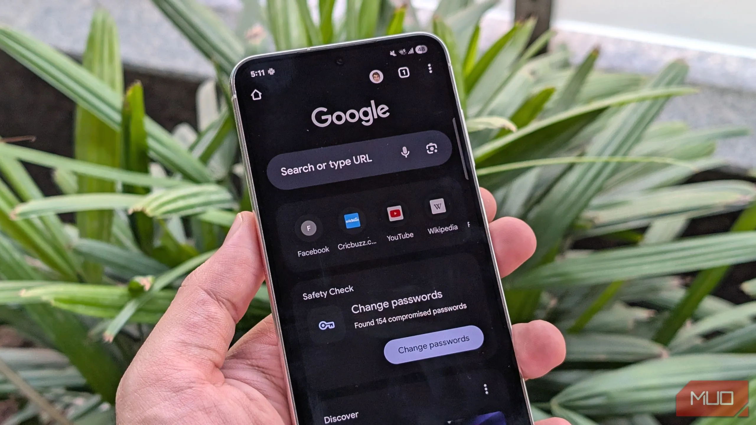 Kéo Dài Tuổi Thọ Pin Điện Thoại: 6 Thói Quen Cần Tránh Để Smartphone Bền Bỉ Hơn