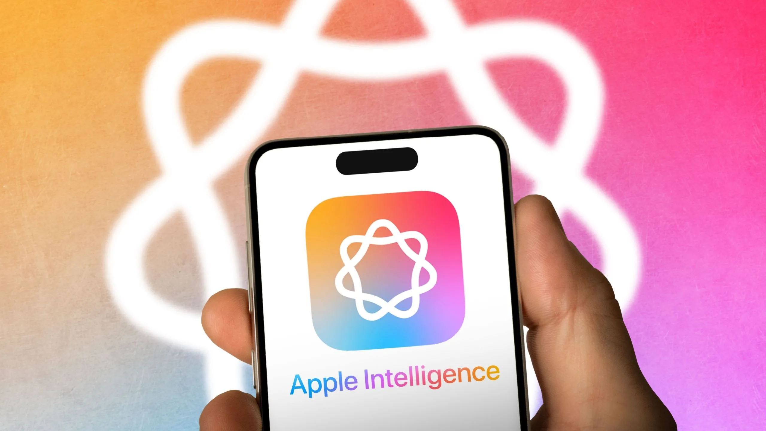 Biểu tượng Apple Intelligence trên màn hình điện thoại, minh họa tính năng AI của Apple đang hoạt động trên thiết bị.