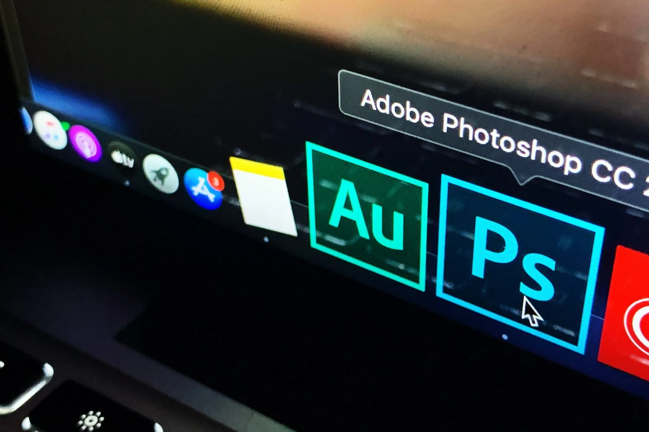 Biểu tượng ứng dụng Adobe Photoshop trên màn hình macOS, tượng trưng cho khả năng chỉnh sửa ảnh chuyên nghiệp và hỗ trợ định dạng PSD.