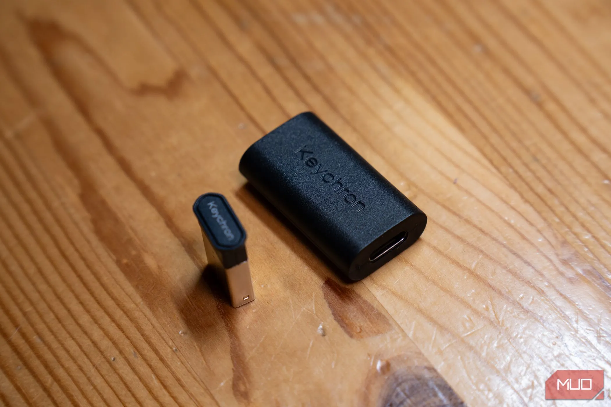 Bộ chuyển đổi USB 2.4 GHz của Keychron K8 Max, đảm bảo kết nối ổn định