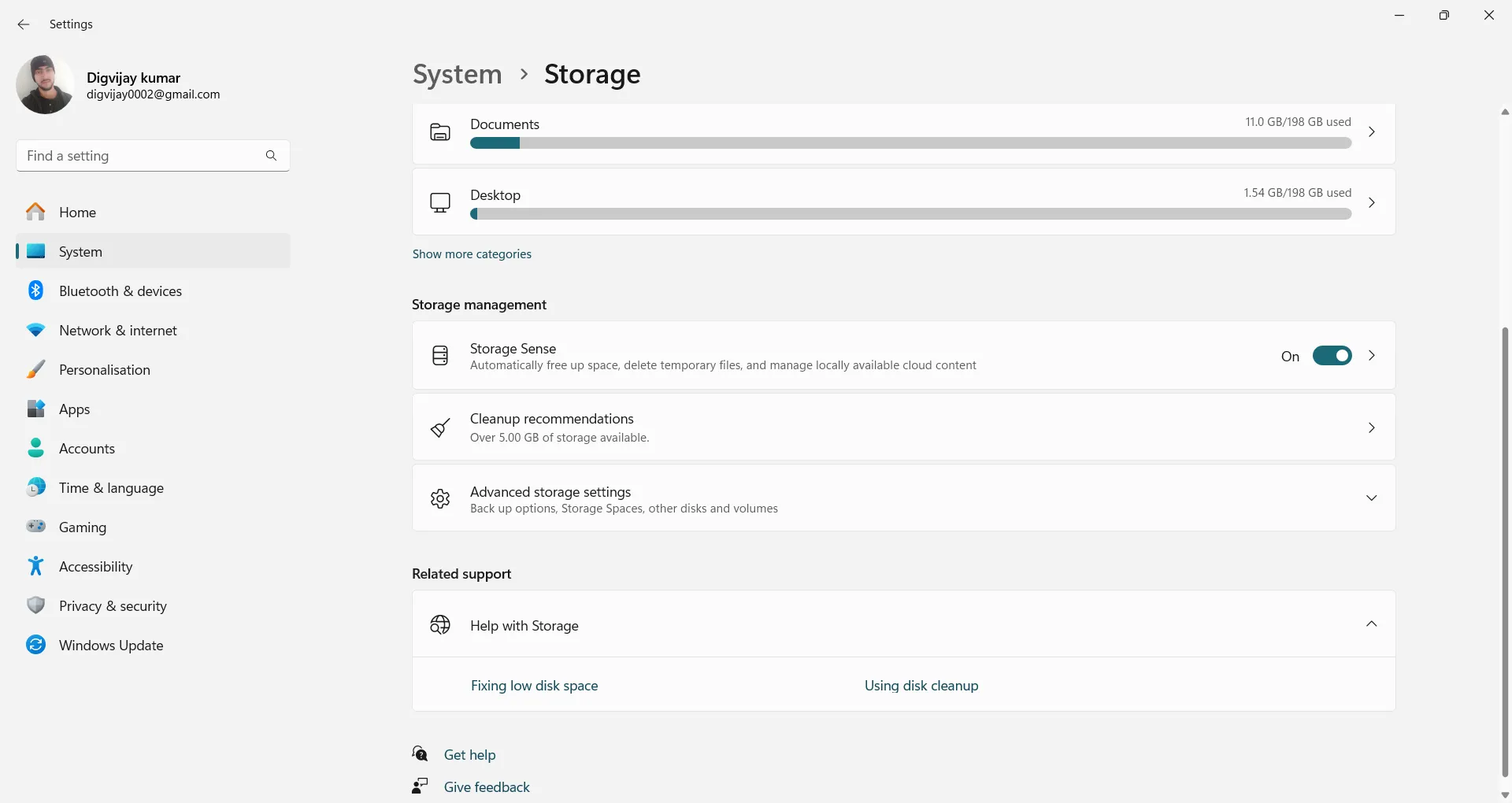 Cài đặt để bật tính năng Storage Sense trên Windows 11, giúp tự động quản lý dung lượng