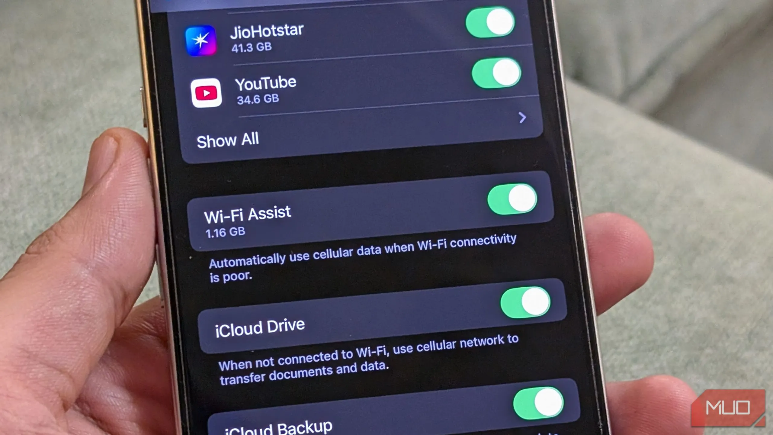Cài đặt Wi-Fi Assist trên iPhone giúp ngăn chặn hao tốn dữ liệu