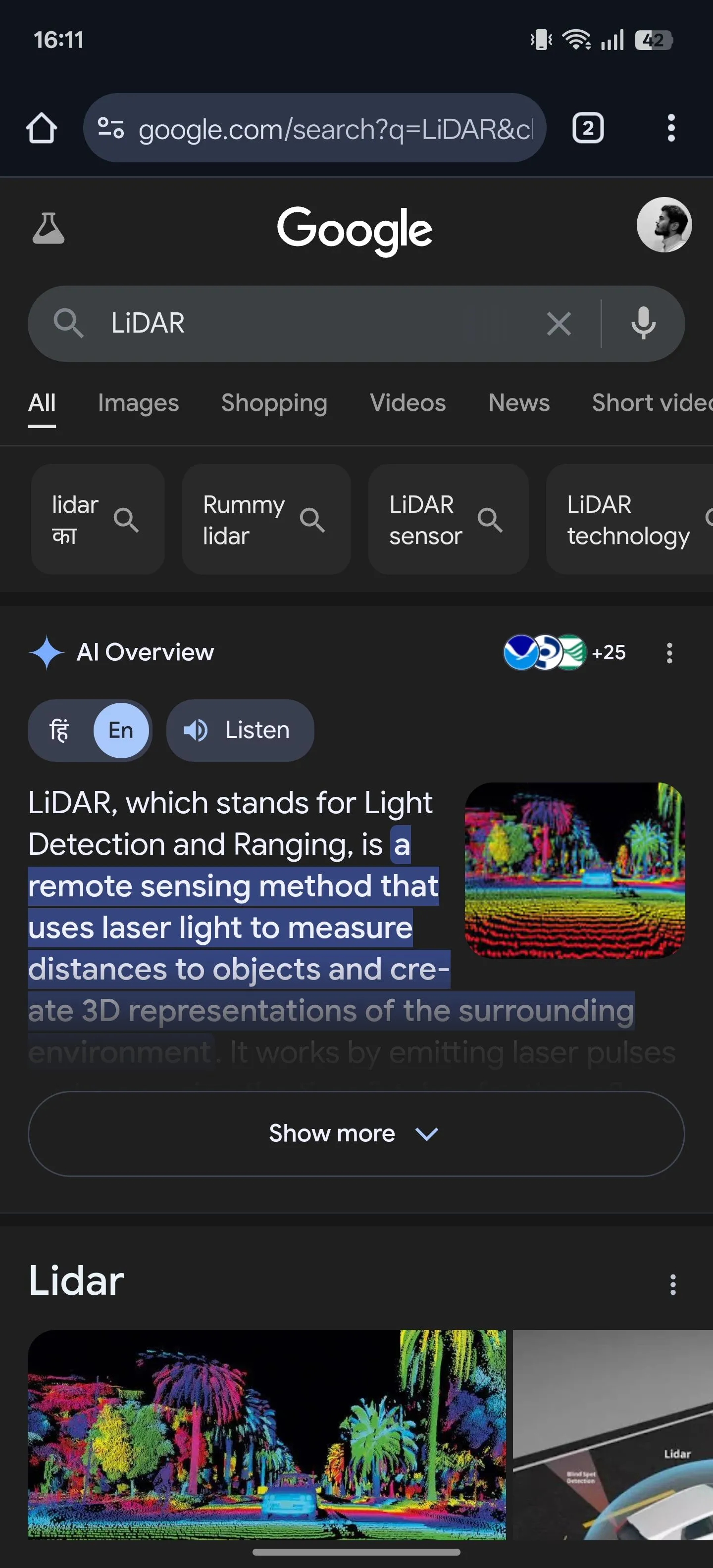 Chrome trên Android hiển thị kết quả của tính năng &quot;Tìm kiếm web&quot; (Web search) cho một từ hoặc cụm từ được chọn từ trang web.