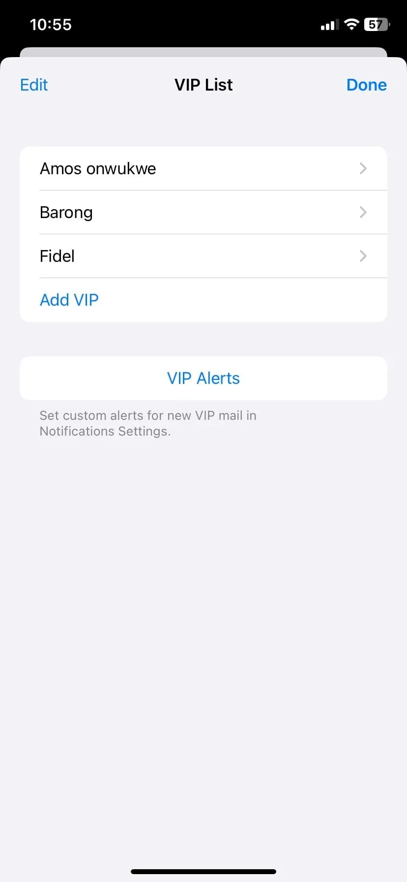 Danh sách liên hệ VIP đã thêm trong hộp thư Apple Mail trên iPhone