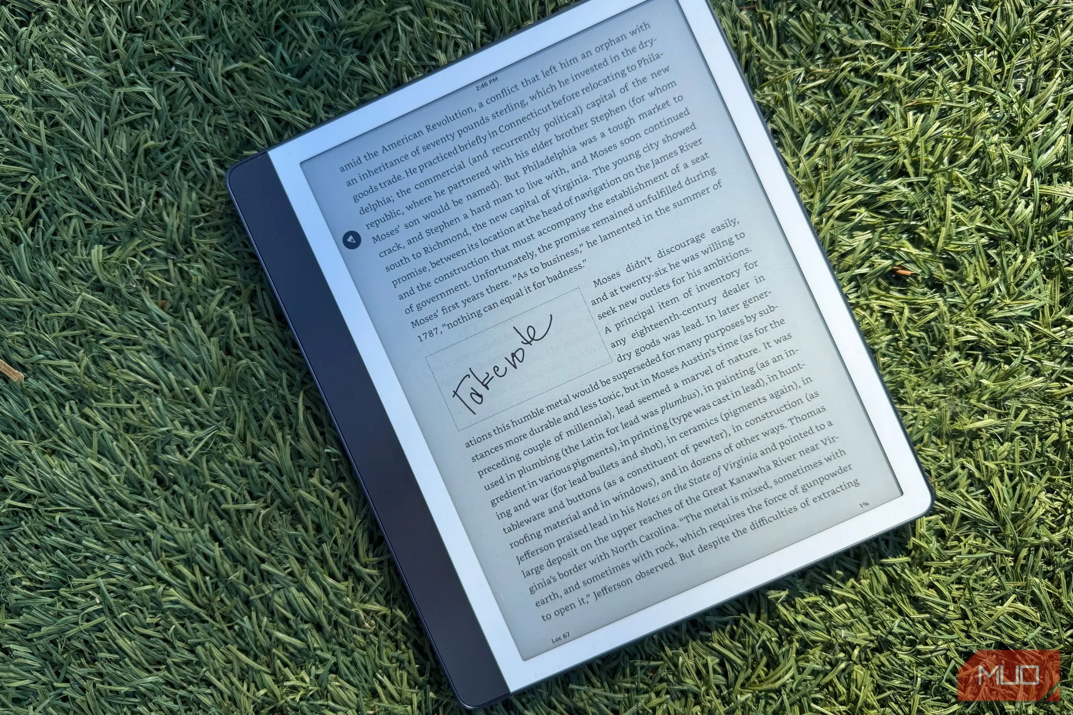 Ghi chú viết tay trực tiếp trên trang sách điện tử của Kindle Scribe, minh họa tính năng Active Canvas.