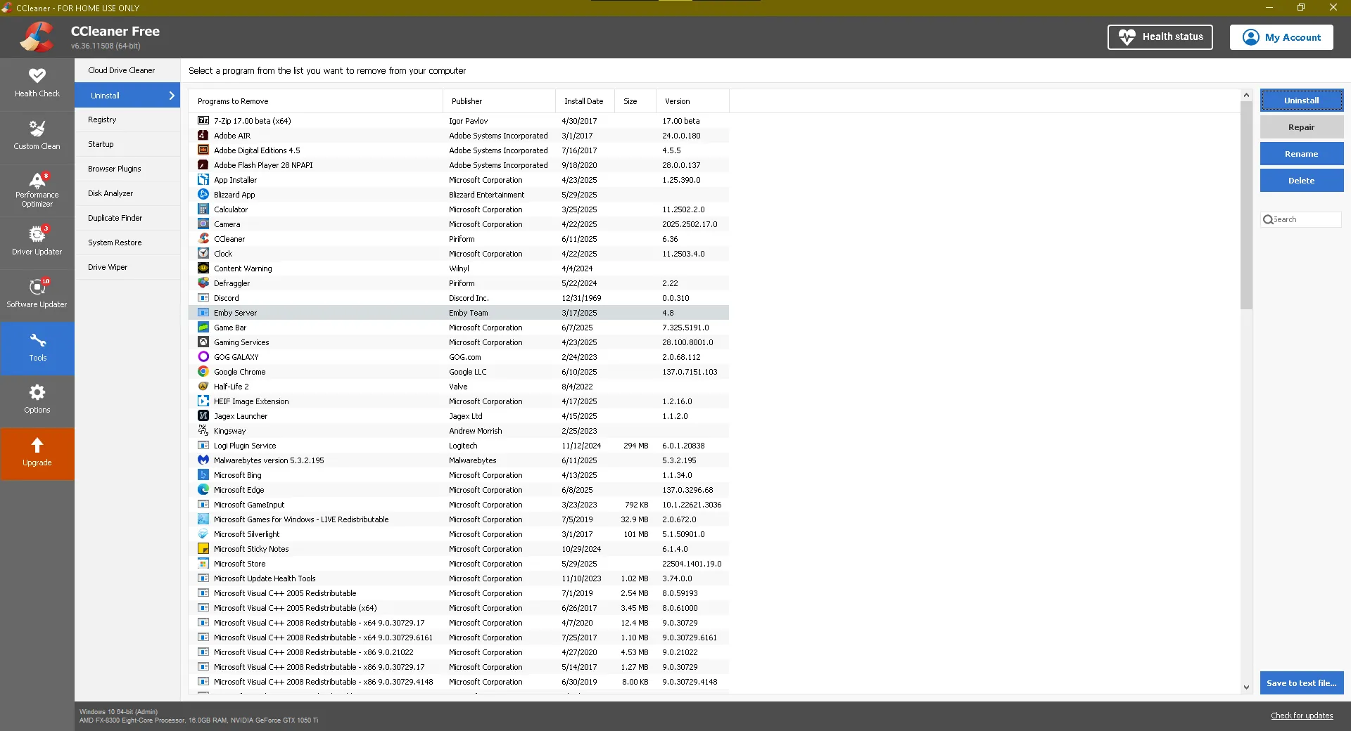 Giao diện CCleaner hiển thị danh sách chi tiết các chương trình đã cài đặt trên máy tính Windows, giúp gỡ bỏ bloatware.