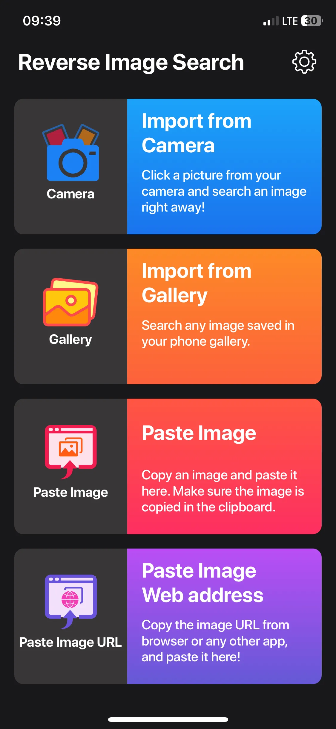 Giao diện trang chủ của ứng dụng Image Recognition and Searcher trên iPhone, cho phép tìm kiếm hình ảnh ngược.