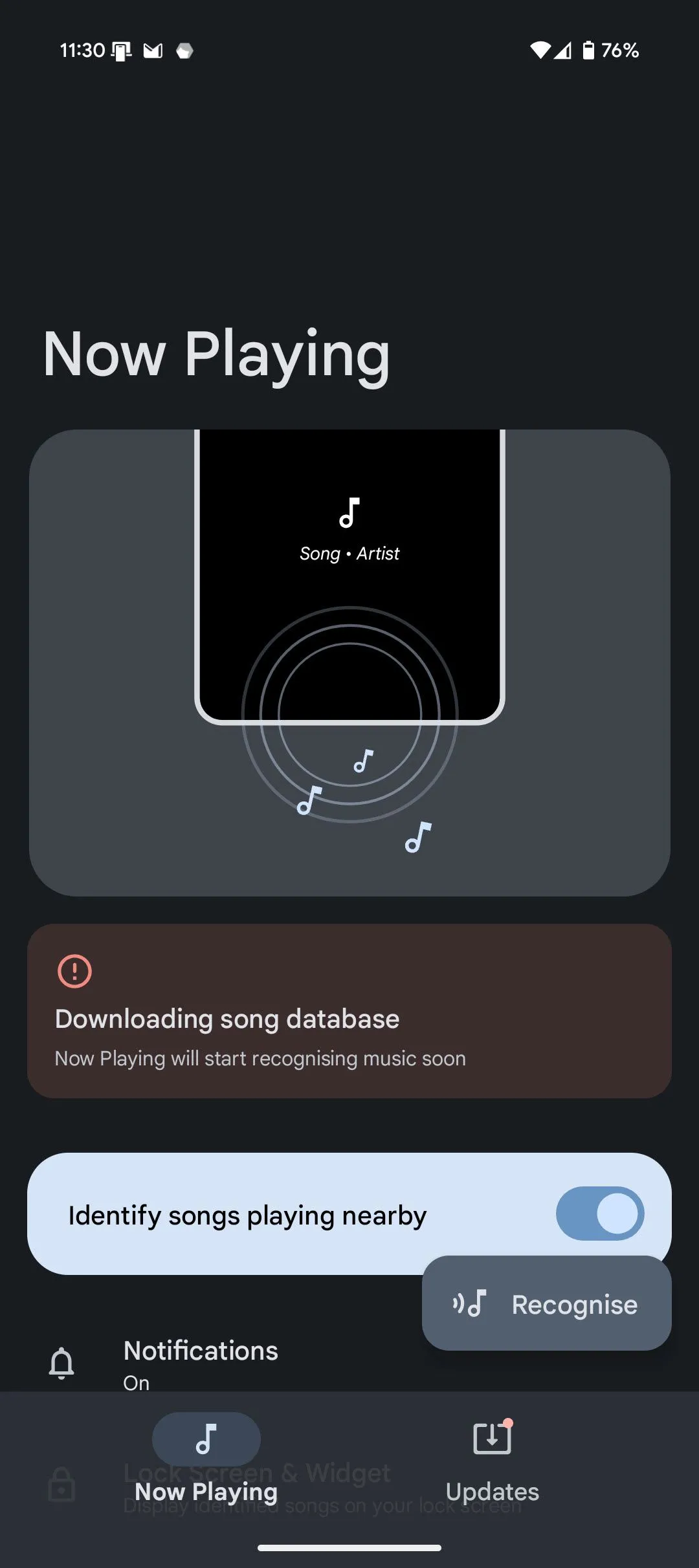 Giao diện tùy chỉnh hiển thị &quot;Now Playing&quot; trên màn hình khóa của Ambient Music Mod, cho phép điều chỉnh vị trí và kiểu chữ.