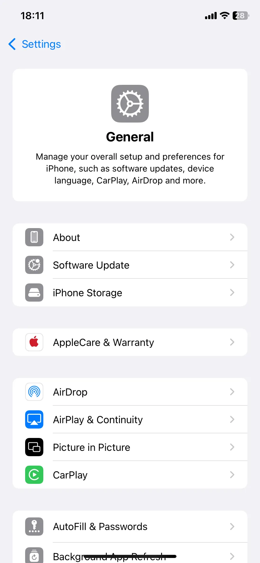 Màn hình cài đặt 'Cài đặt chung' trên iPhone, hiển thị các tùy chọn quản lý ứng dụng.