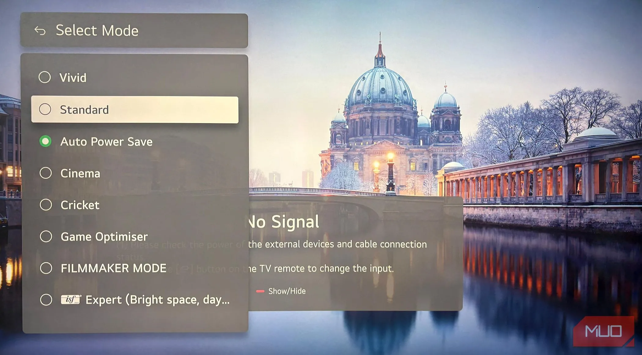 Màn hình cài đặt tiết kiệm năng lượng trên Smart TV LG, cho phép người dùng vô hiệu hóa các tính năng tự động giảm độ sáng ảnh hưởng đến HDR.