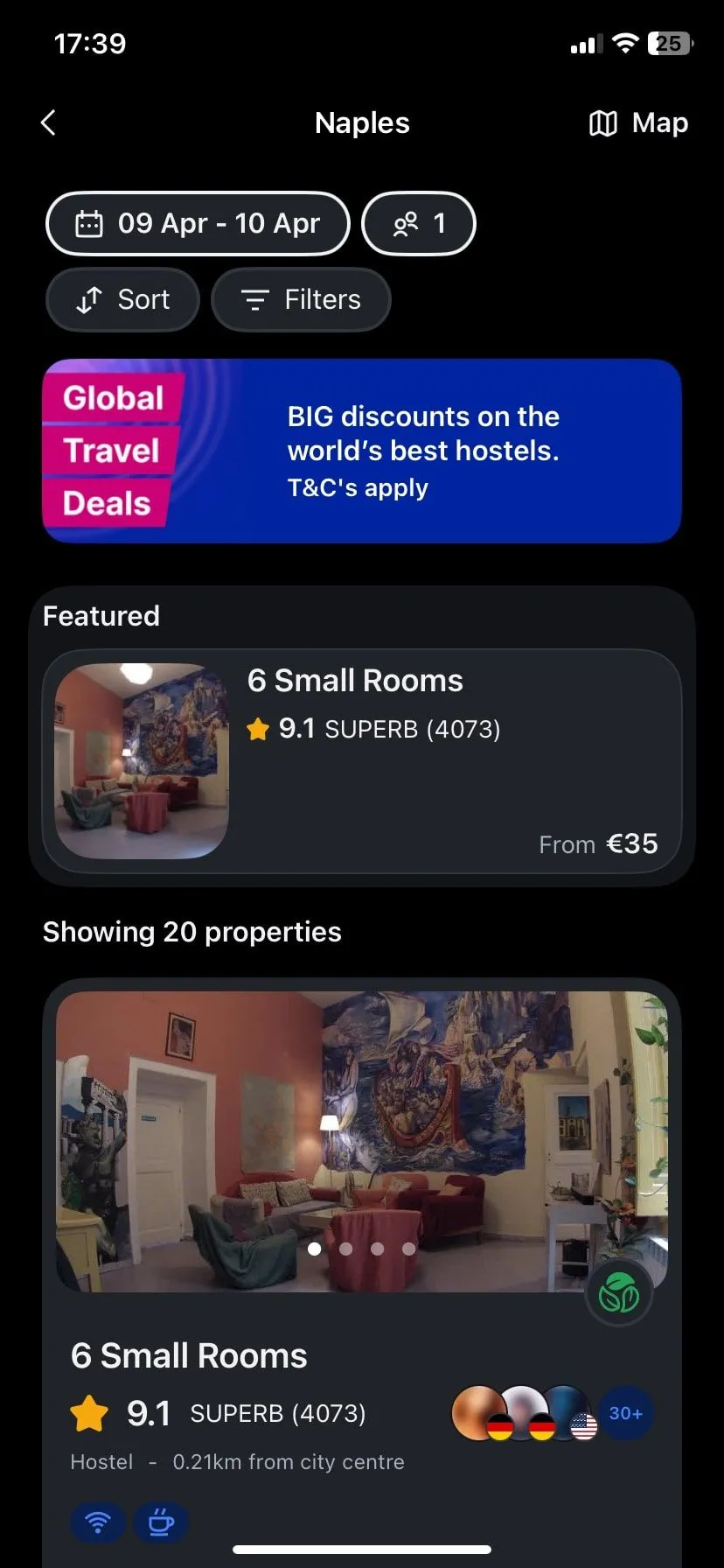 Màn hình tìm kiếm trên ứng dụng Hostelworld với các lựa chọn sắp xếp và lọc