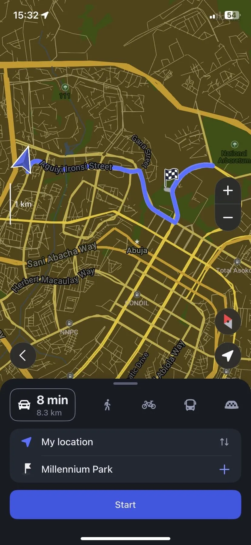 MAPS.ME hiển thị tuyến đường lái xe ô tô, minh họa khả năng dẫn đường chi tiết không cần mạng
