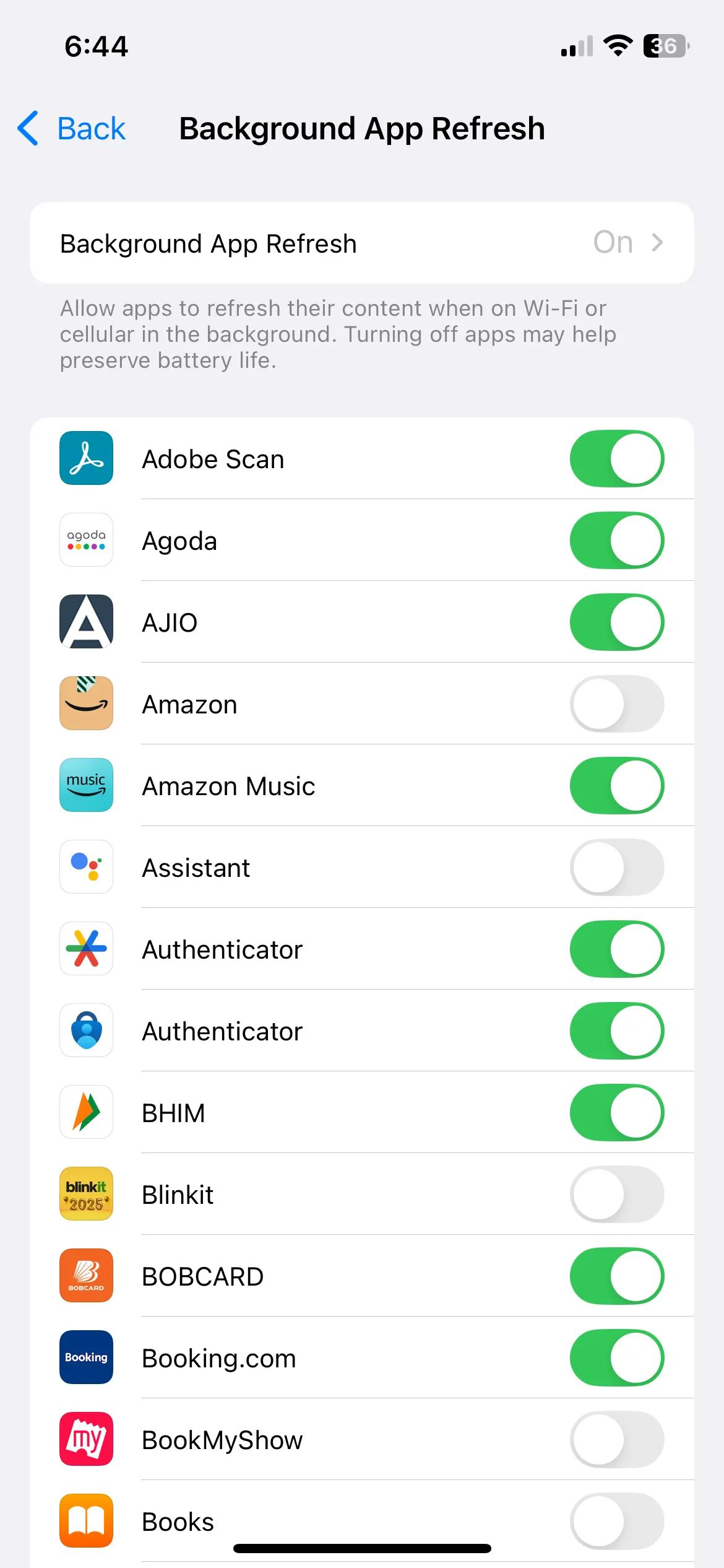 Menu cài đặt làm mới ứng dụng trong nền trên iPhone, cho phép người dùng quản lý ứng dụng để tối ưu hiệu suất và pin.