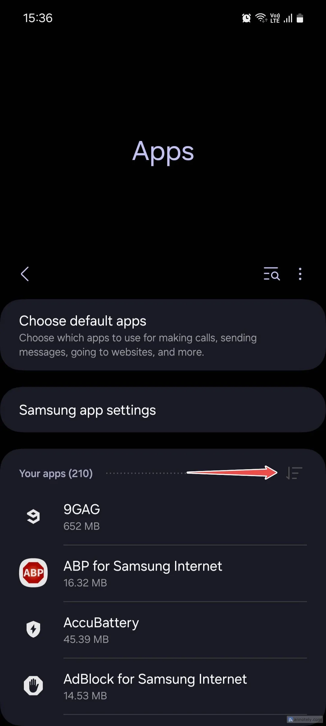 Menu Ứng dụng trên giao diện Samsung One UI hiển thị tùy chọn hiển thị ứng dụng hệ thống, giúp người dùng tìm kiếm và quản lý các ứng dụng ẩn trên điện thoại Samsung để tối ưu hóa hiệu năng và quyền riêng tư.