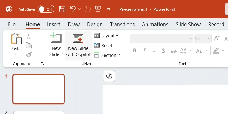 Nút New Slide with Copilot trong PowerPoint.