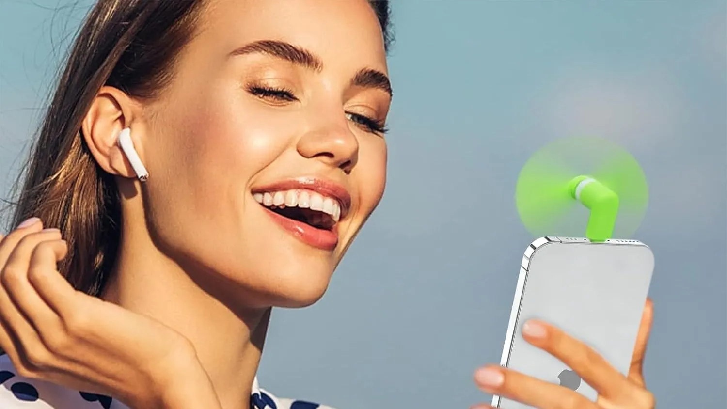 Quạt mini USB-C tiện lợi cho điện thoại, nhỏ gọn và dễ mang theo.
