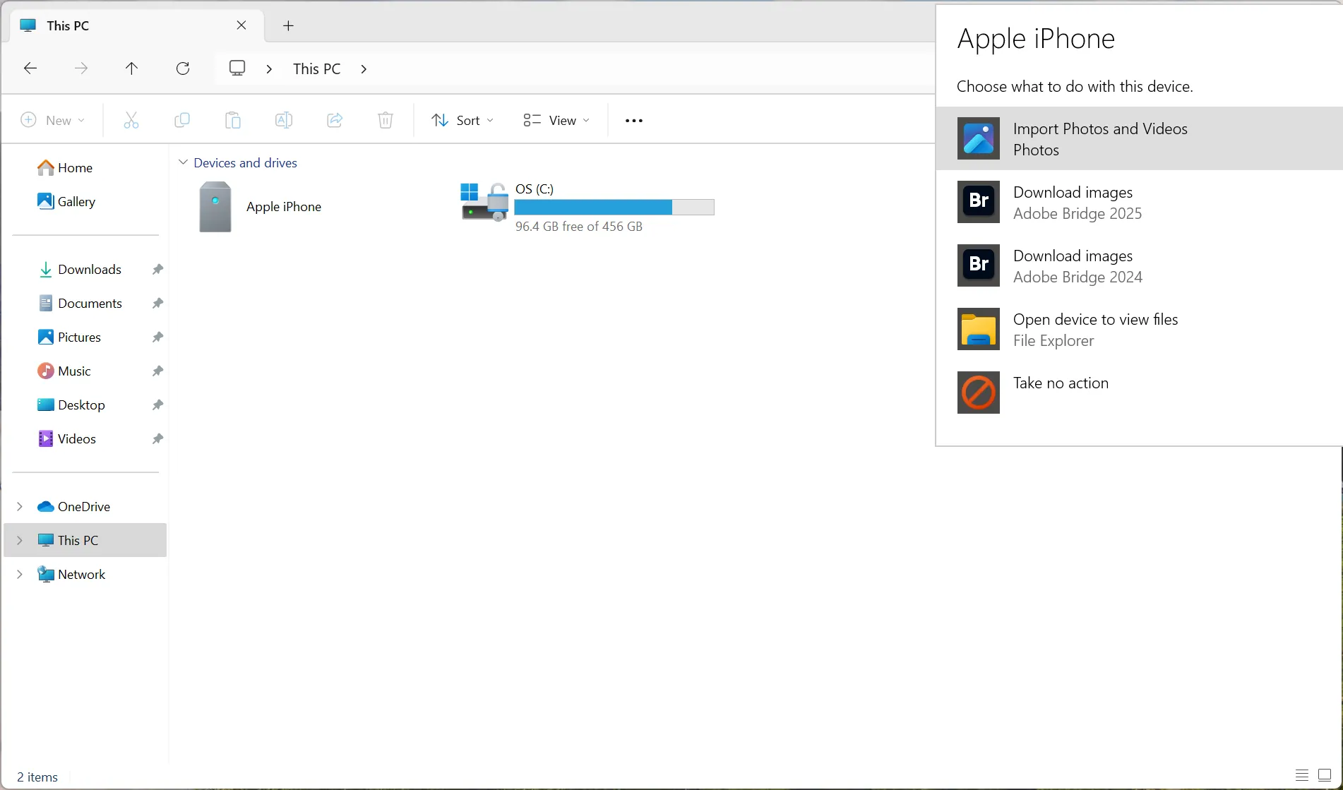 Sử dụng File Explorer trên Windows để nhập ảnh và video từ iPhone sang máy tính hoặc ổ cứng ngoài