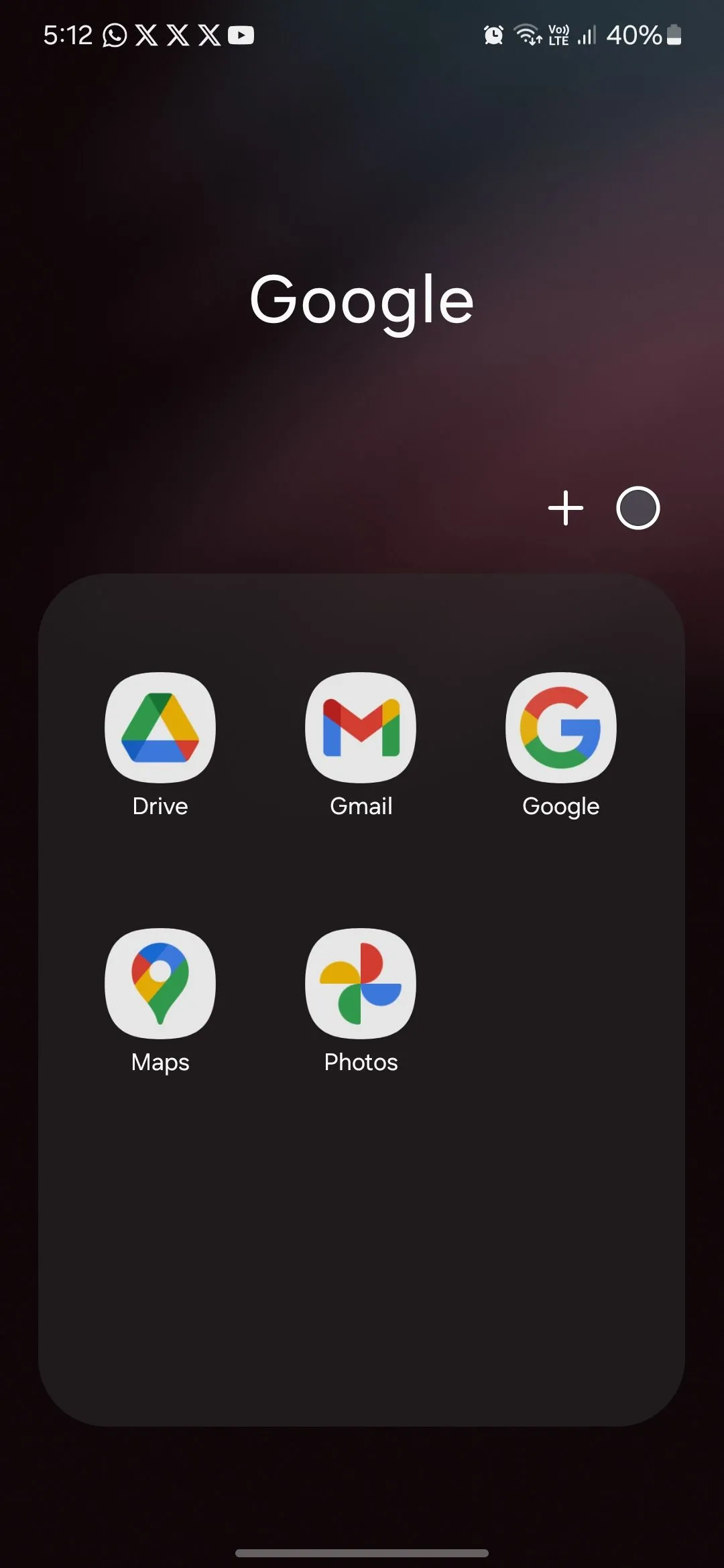 Thư mục ứng dụng &quot;Google&quot; trên điện thoại Samsung, chứa các ứng dụng cài đặt sẵn (bloatware)