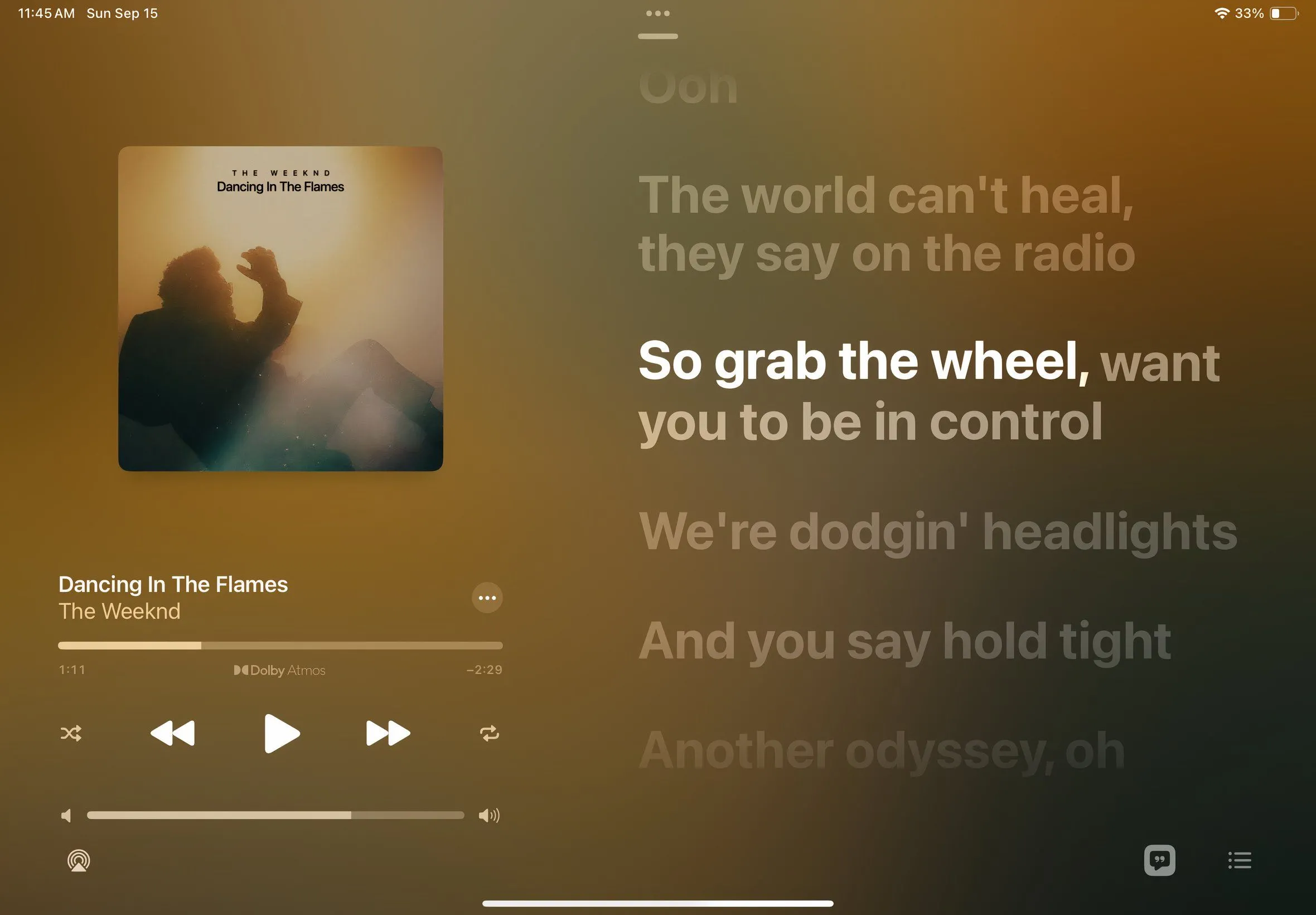 Tính năng Apple Music Sing hiển thị lời bài hát theo thời gian thực để hát karaoke