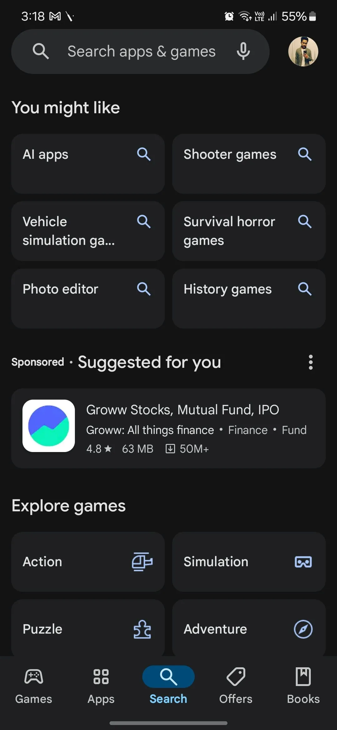 Trang chủ Google Play Store trên điện thoại Android với các nội dung quảng cáo &quot;Sponsored&quot;