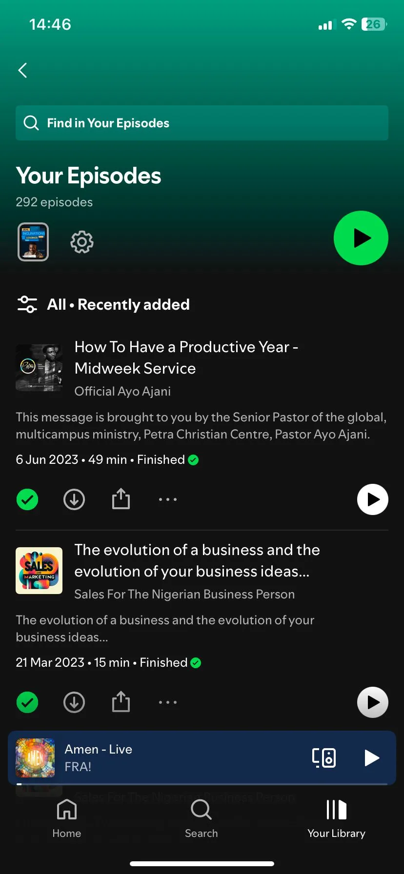 Trang &quot;Tập của bạn&quot; trong Spotify hiển thị các podcast đã lưu.