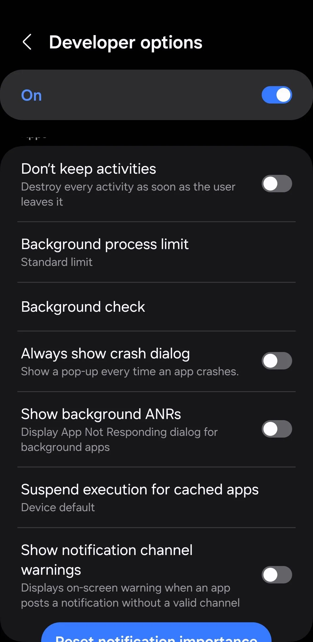 Tùy chọn giới hạn tiến trình nền (Background processes limit) trên điện thoại Android, cho phép kiểm soát số lượng ứng dụng chạy ngầm