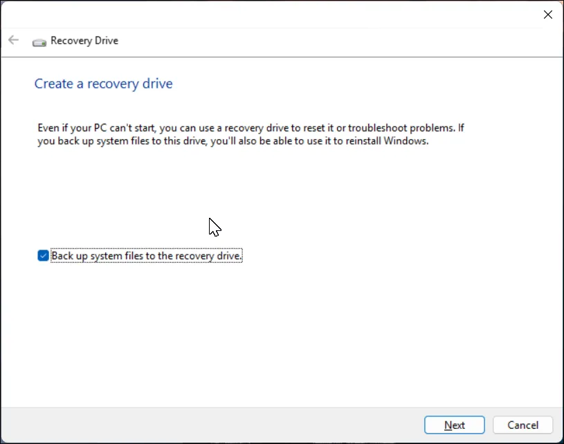 Ứng dụng tạo ổ đĩa khôi phục đang mở trong Windows 11